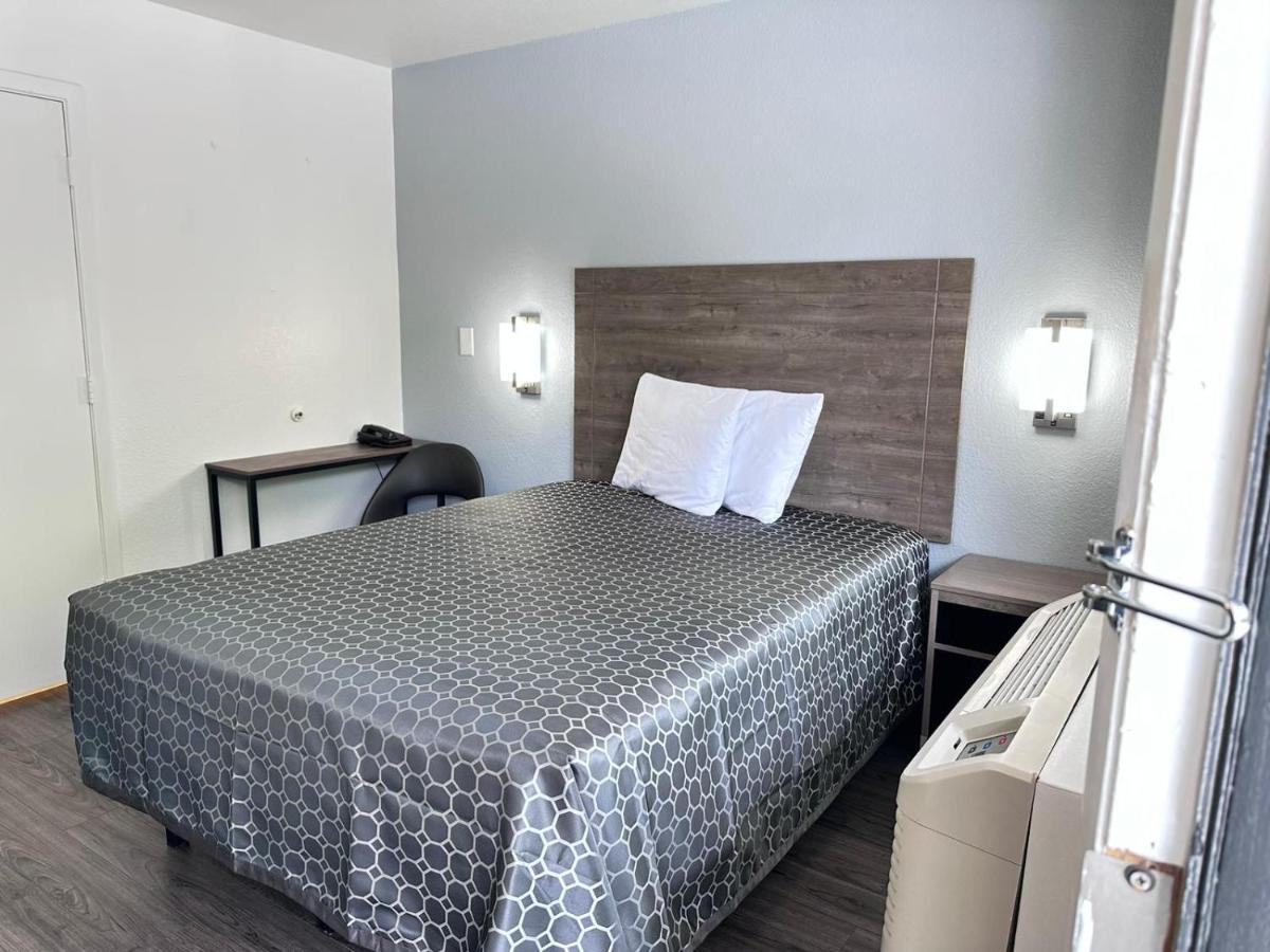 Masters Inn Atlanta - Doraville At I-85 & 285 מראה חיצוני תמונה