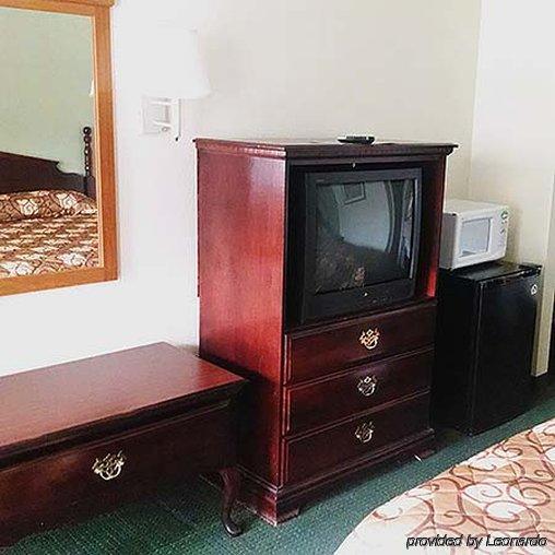 Masters Inn Atlanta - Doraville At I-85 & 285 מראה חיצוני תמונה