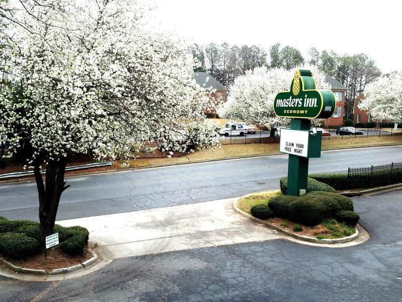 Masters Inn Atlanta - Doraville At I-85 & 285 מראה חיצוני תמונה